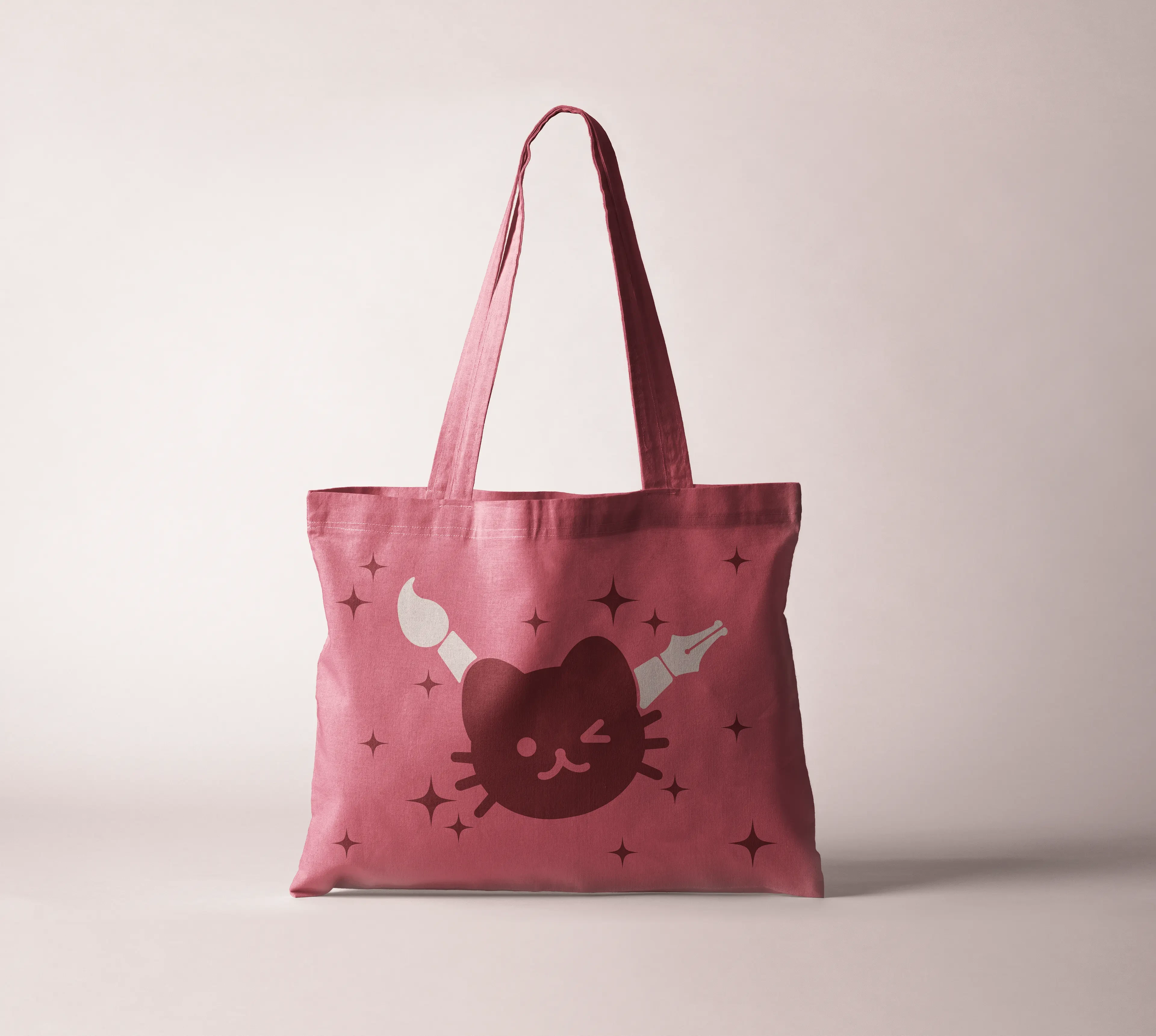 Mockup de una bolsa con el isotipo de Suki Arts